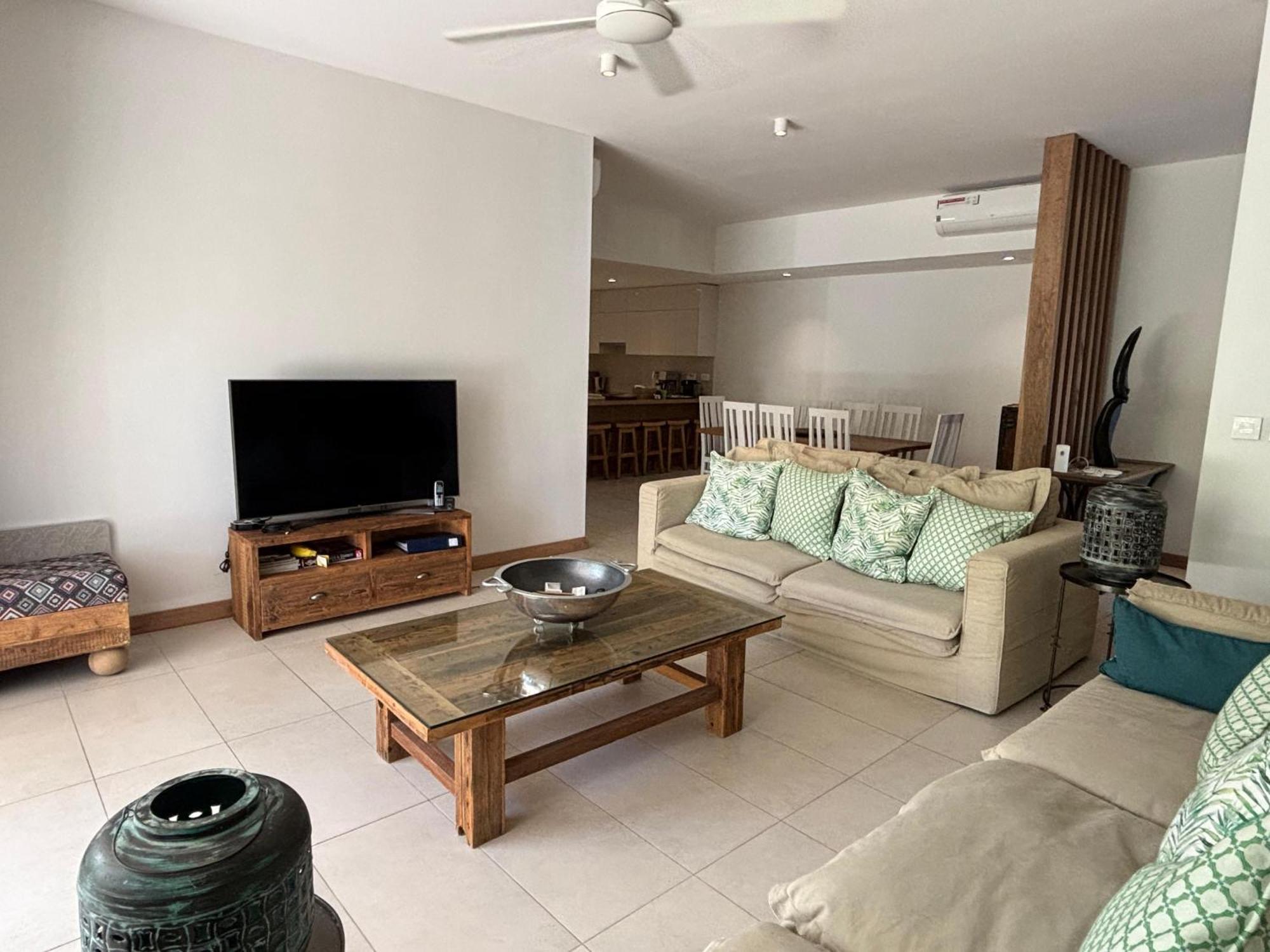 Mont Choisy Le Parc By Pam Golding Apartment Exterior photo