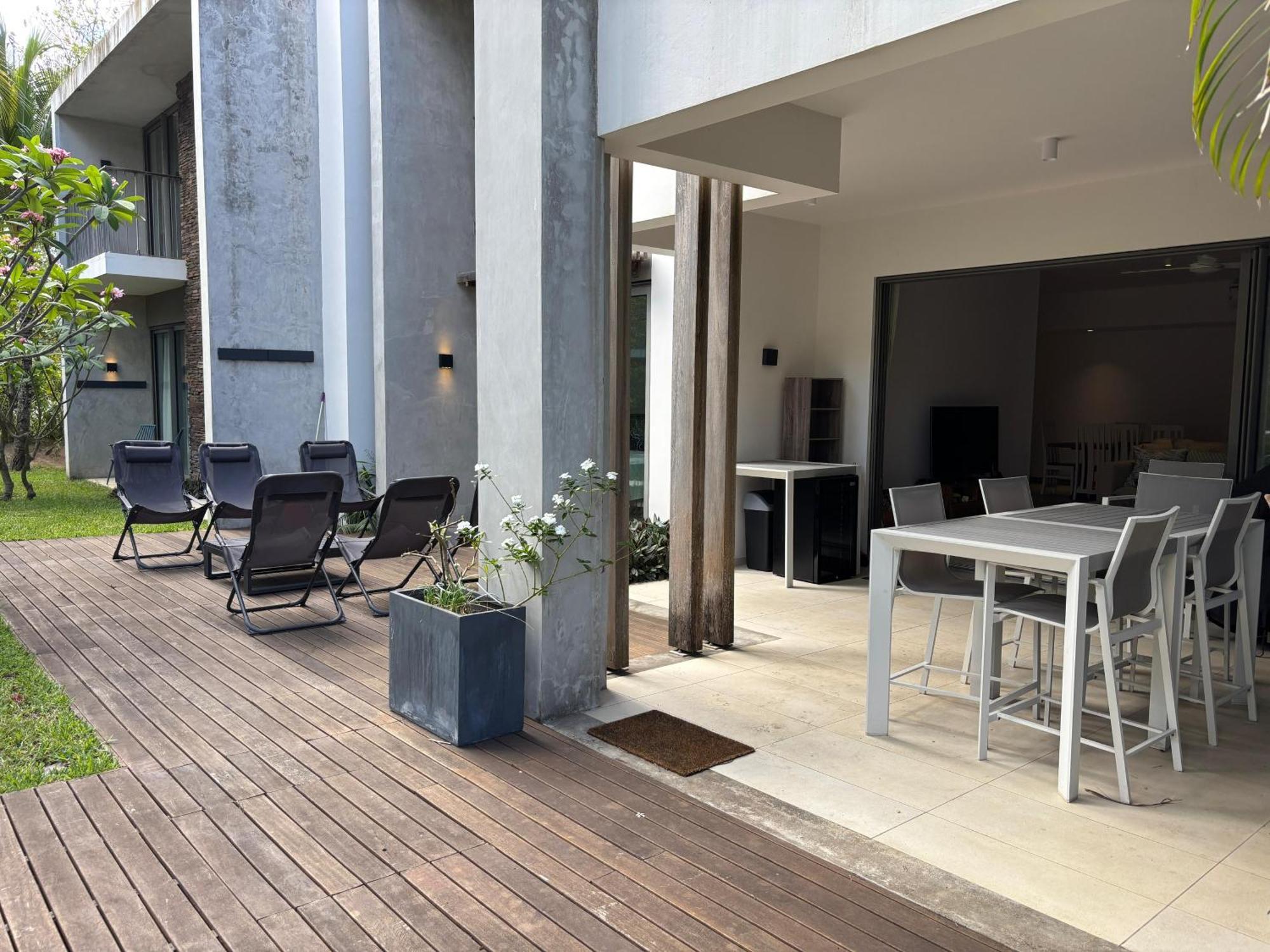 Mont Choisy Le Parc By Pam Golding Apartment Exterior photo